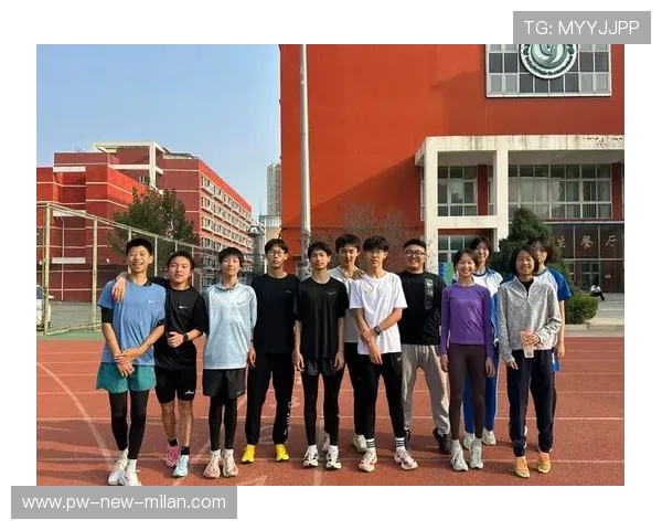 田径训练营组织社群活动增强学员归属感，田径社团训练
